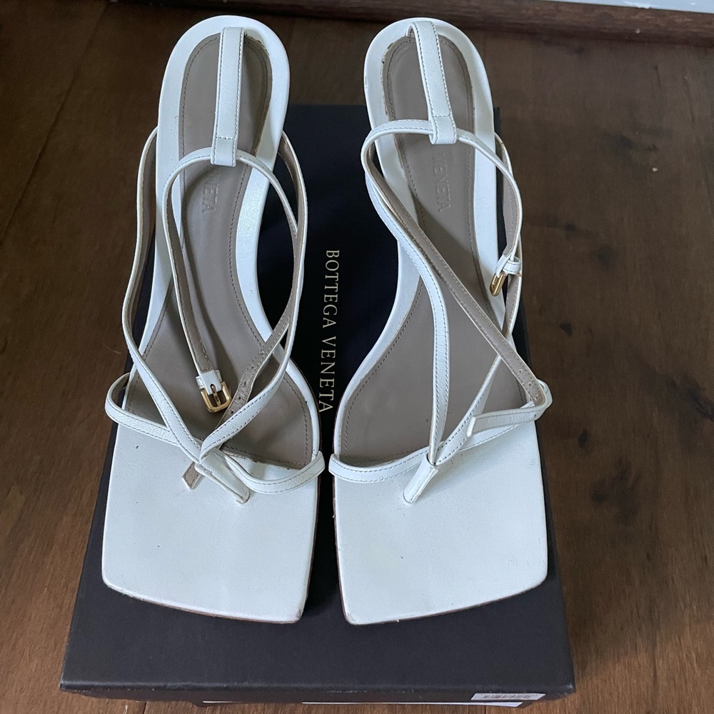 Bottega Veneta Stretch Strap Sandal Size 38 White